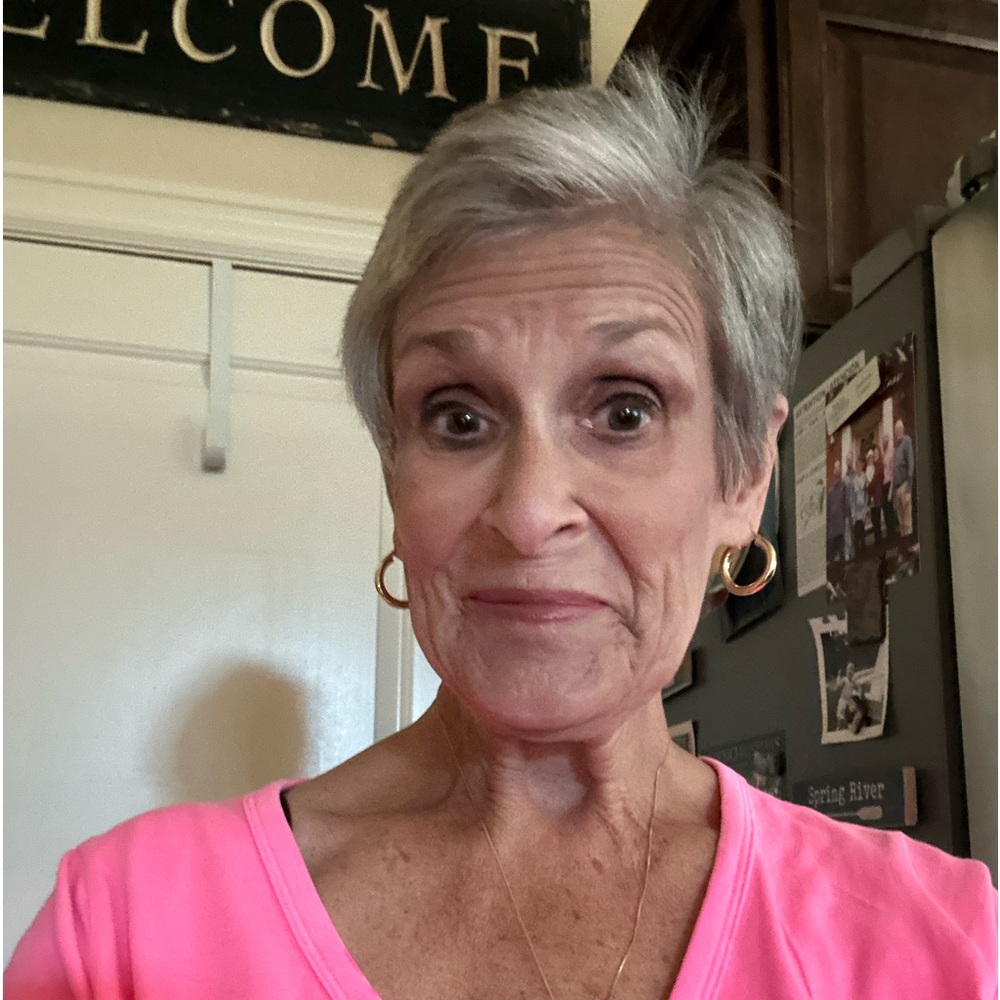 Meet your Posher, Debbie